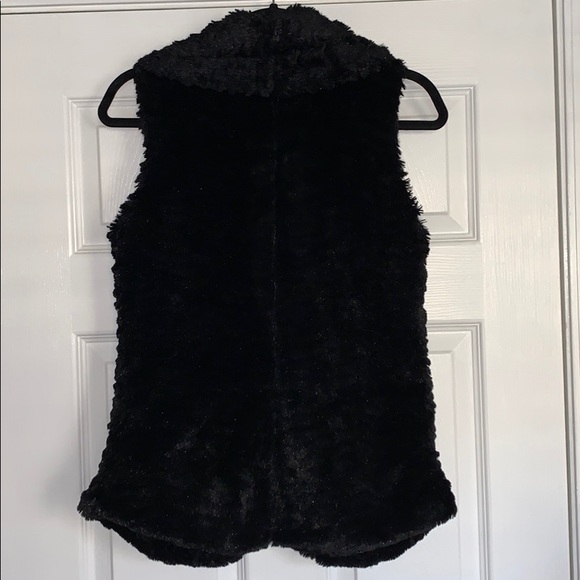 JOLT Nordstrom Faux Fur Clasp Vest w/ Pockets S - Picture 7 of 10